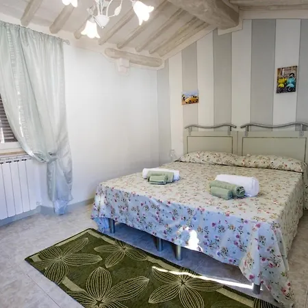 Сasa de vacaciones La Chicca Di Porta Fratta, Nel Cuore Di *