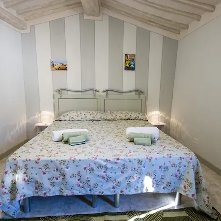 別荘 La Chicca Di Porta Fratta, Nel Cuore Di トーディ